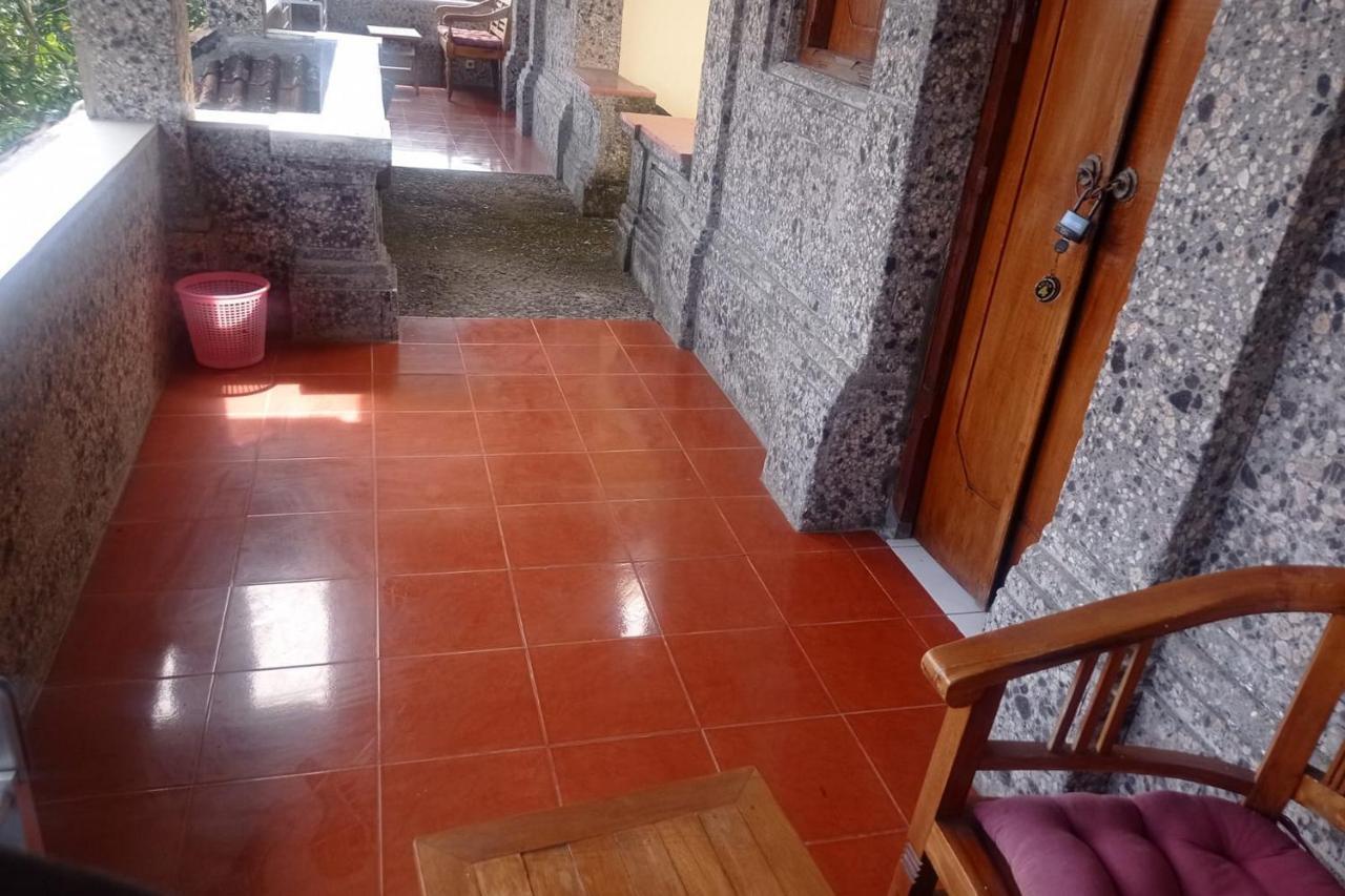 Gusti Home Stay Ubud Экстерьер фото