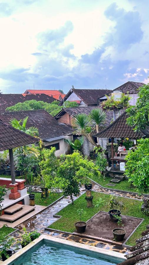 Gusti Home Stay Ubud Экстерьер фото