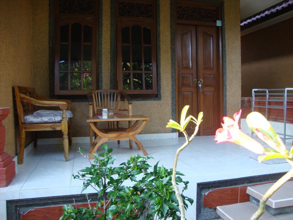 Gusti Home Stay Ubud Экстерьер фото