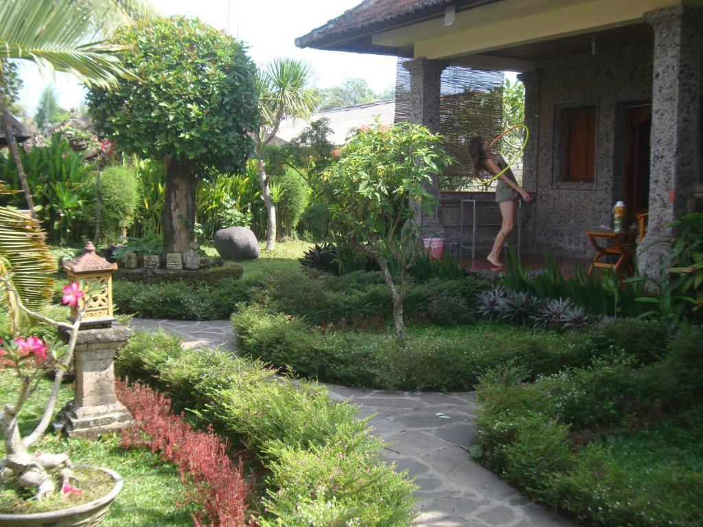 Gusti Home Stay Ubud Экстерьер фото