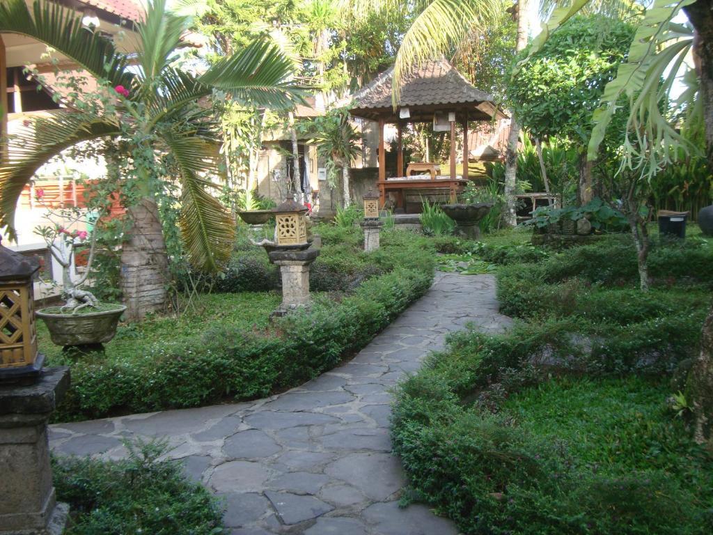 Gusti Home Stay Ubud Экстерьер фото