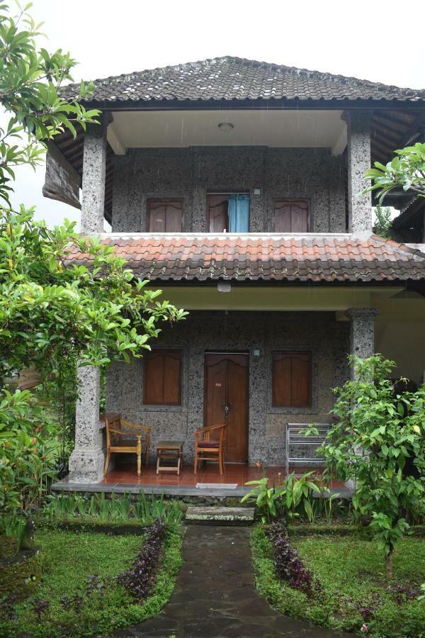 Gusti Home Stay Ubud Экстерьер фото